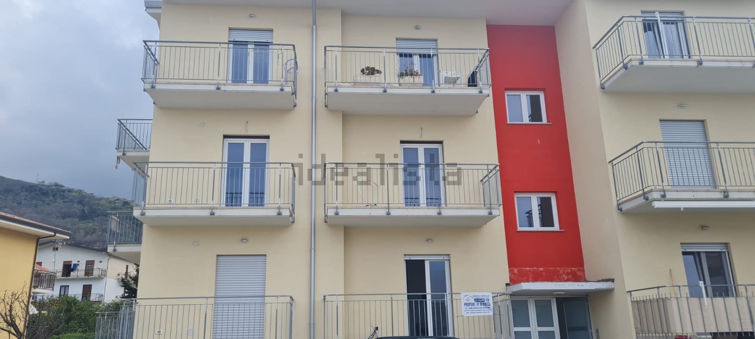 Appartamento in vendita a Paola