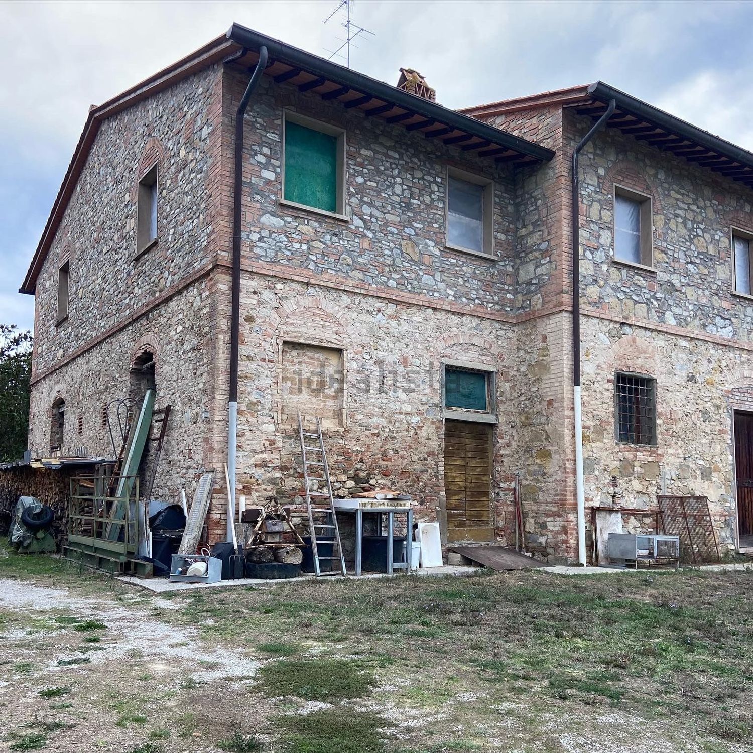 Cascina/Casale in vendita a Montaione