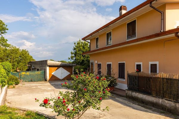 Appartamento In Vendita