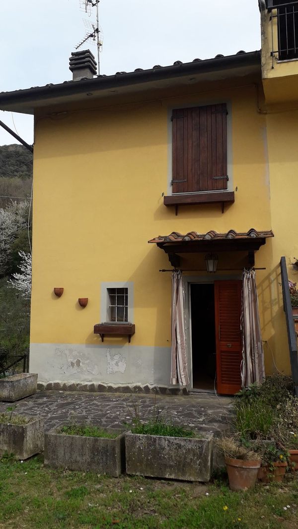 Casa/Casa indipendente In Vendita