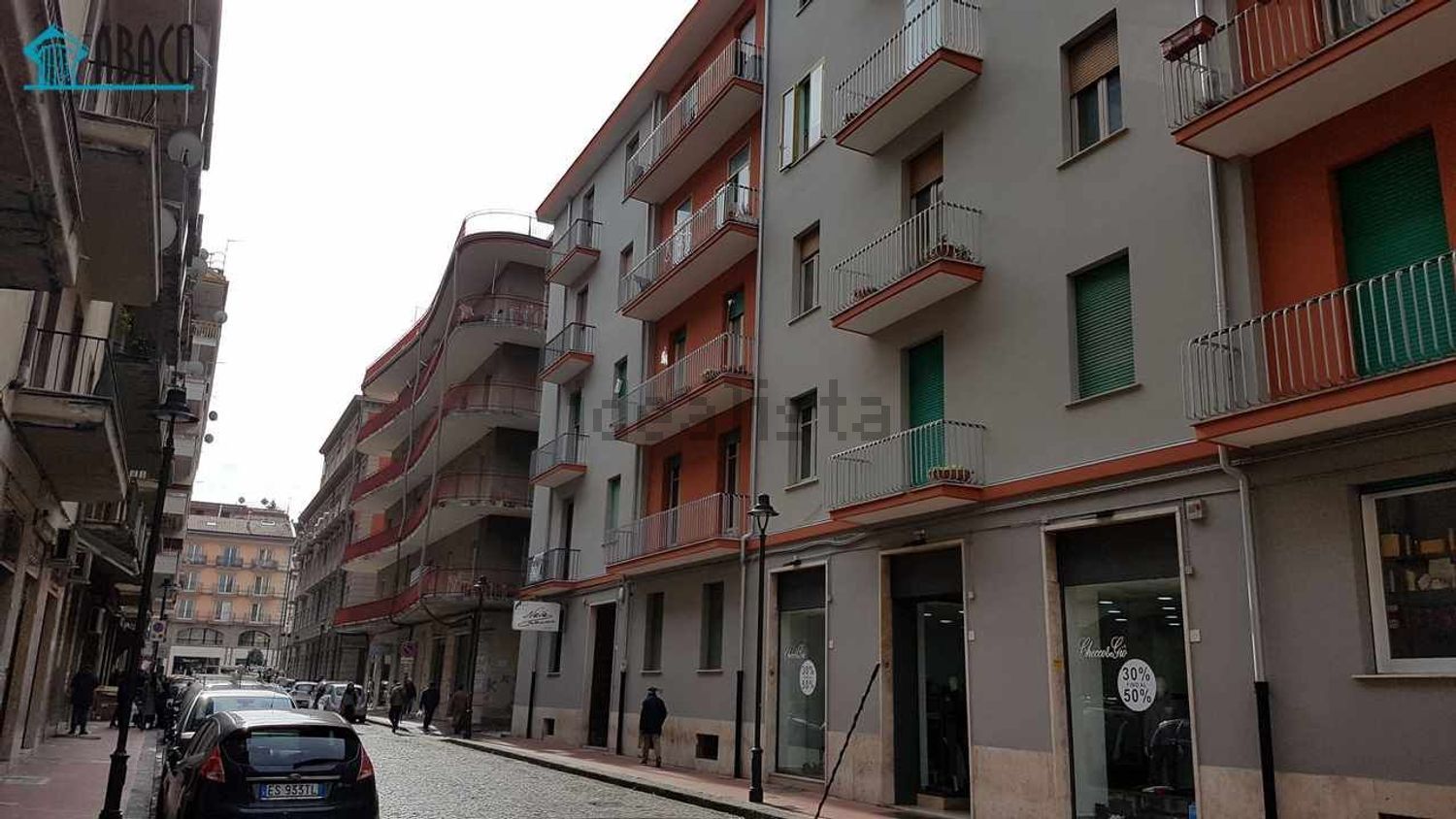 Immagine Vista di locale su via Dante Alighieri, 35, Emanuele II - C. Colombo - Morelli e Silvati, Avellino Immagine Vista di locale su via Dante Alighieri, 35, Emanuele II - C. Colombo - Morelli e Silvati, Avellino